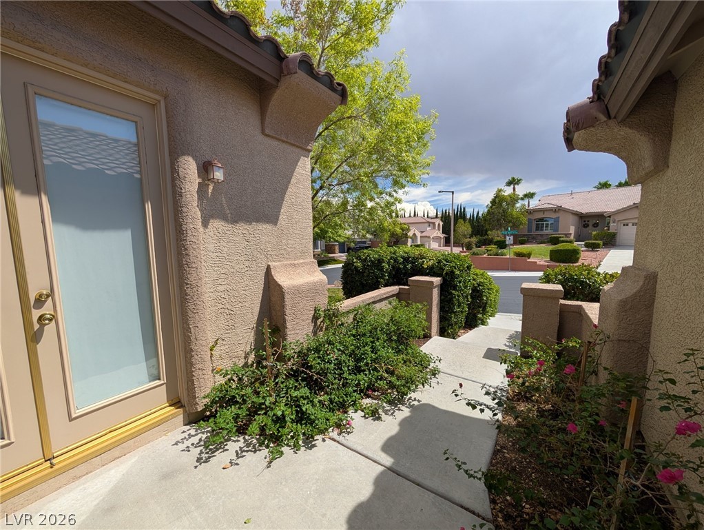 11000 Pine Knolls Court Property Photo 8
