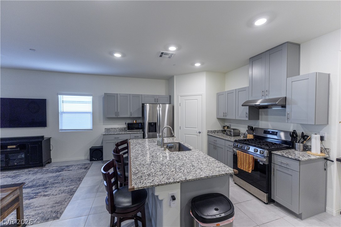 10944 Stone Crossing Avenue Property Photo 4