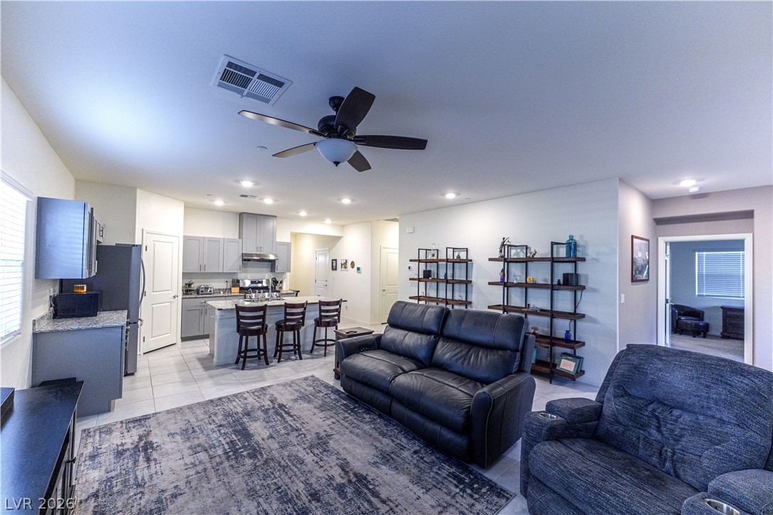 10944 Stone Crossing Avenue Property Photo 10