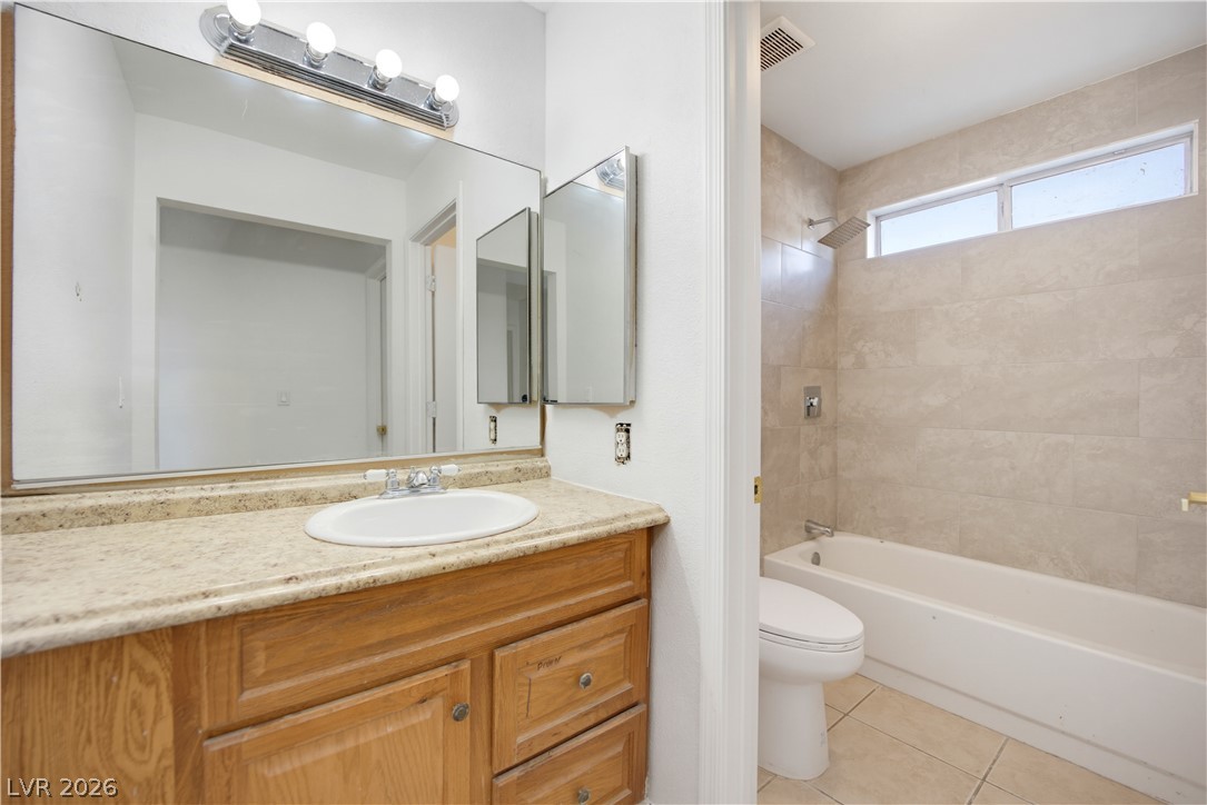 1821 South Christy Lane Property Photo 24
