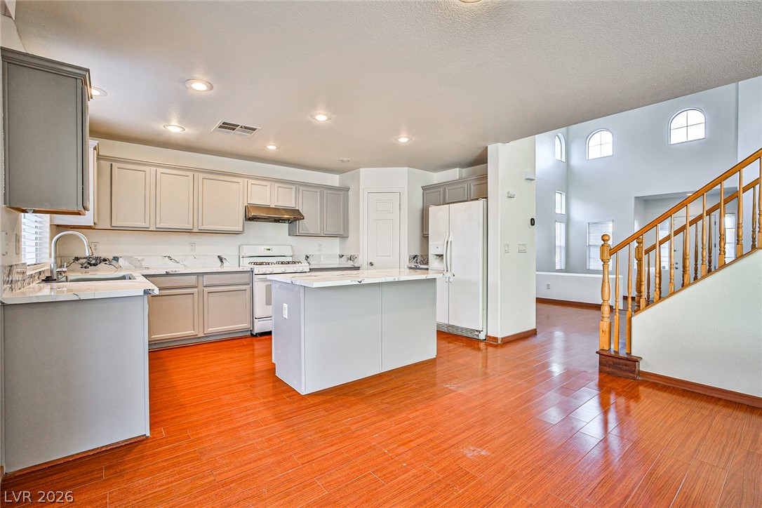 5989 Poplar Tree Street Property Photo 2