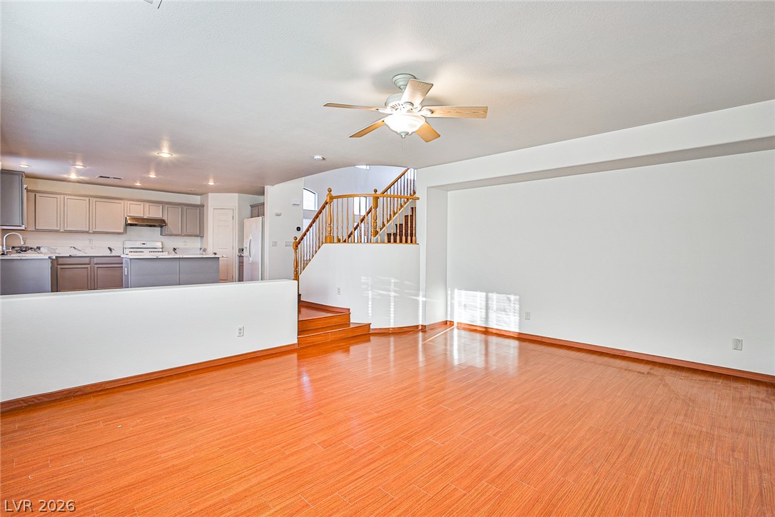 5989 Poplar Tree Street Property Photo 9