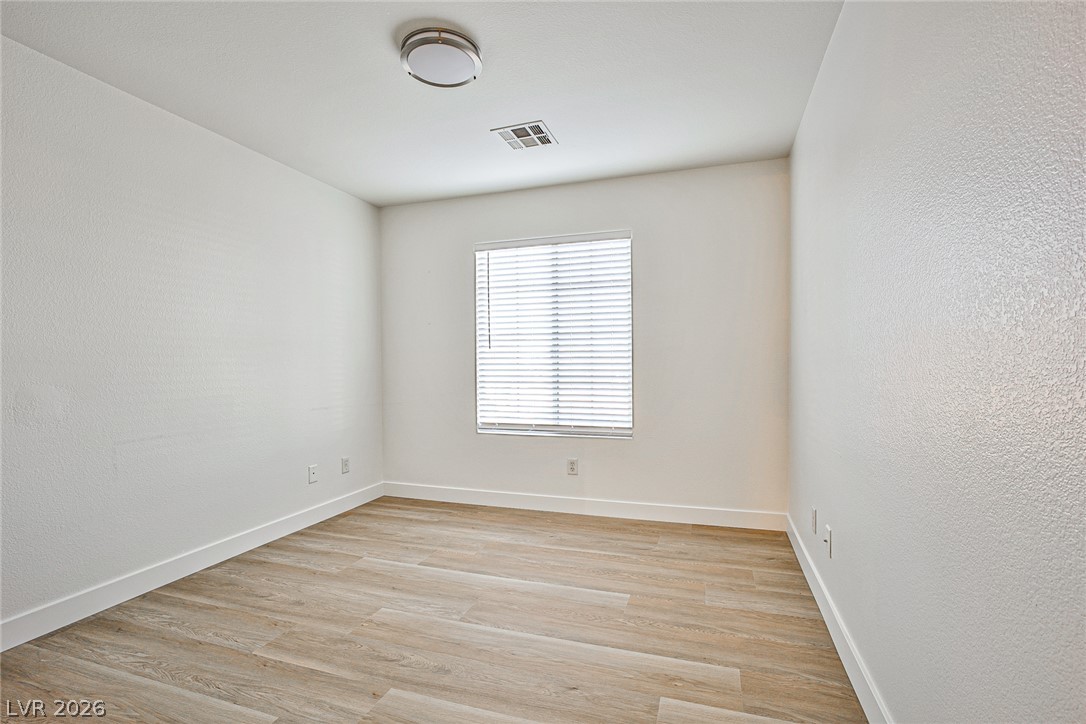 5989 Poplar Tree Street Property Photo 16