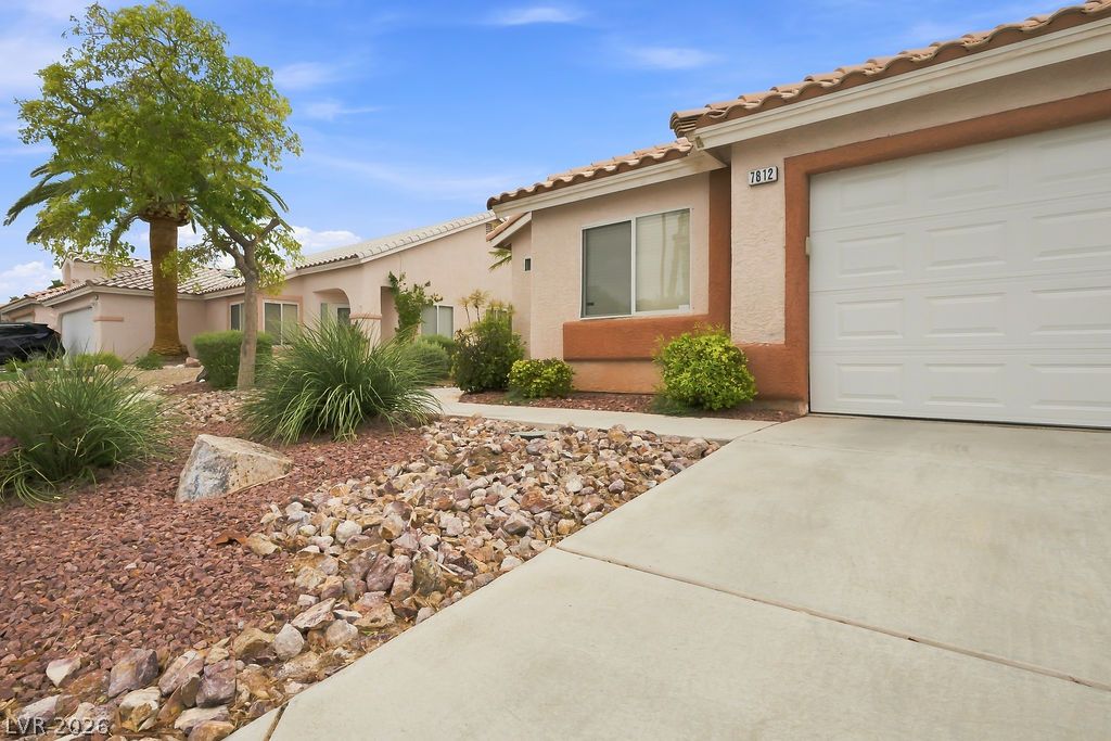 7812 Silver Mallard Avenue Property Photo 4