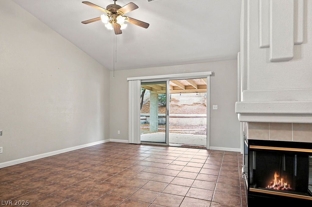 7812 Silver Mallard Avenue Property Photo 18