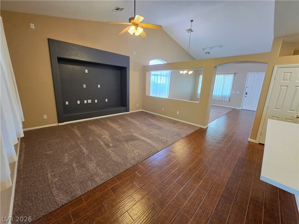 209 Opera House Street Property Photo 13