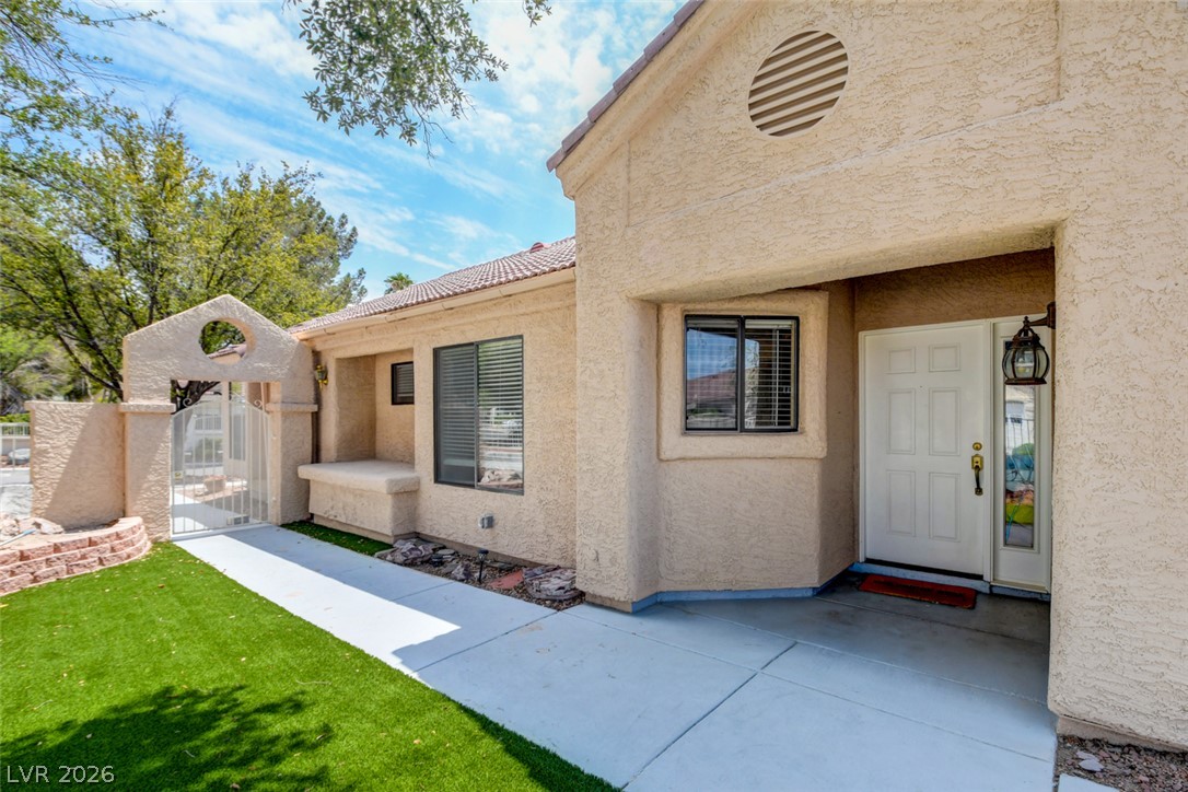 5257 Crooked Valley Drive Property Photo 4