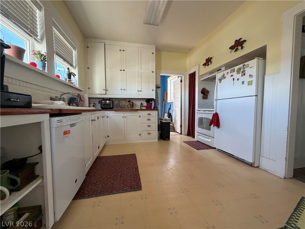 7 Keystone Street Property Photo 8