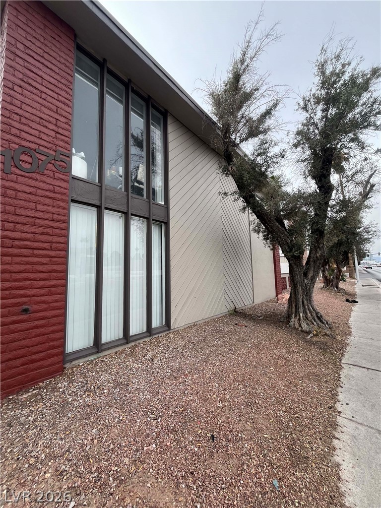 1075 East Desert Inn Road 2 Property Photo 1