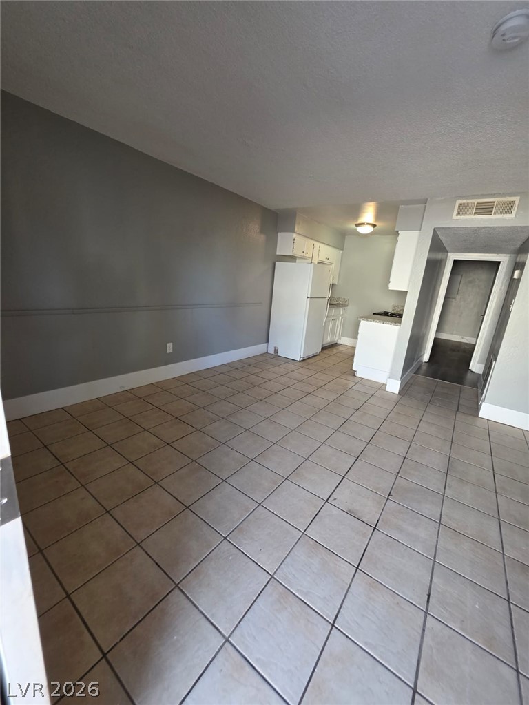1075 East Desert Inn Road 2 Property Photo 2