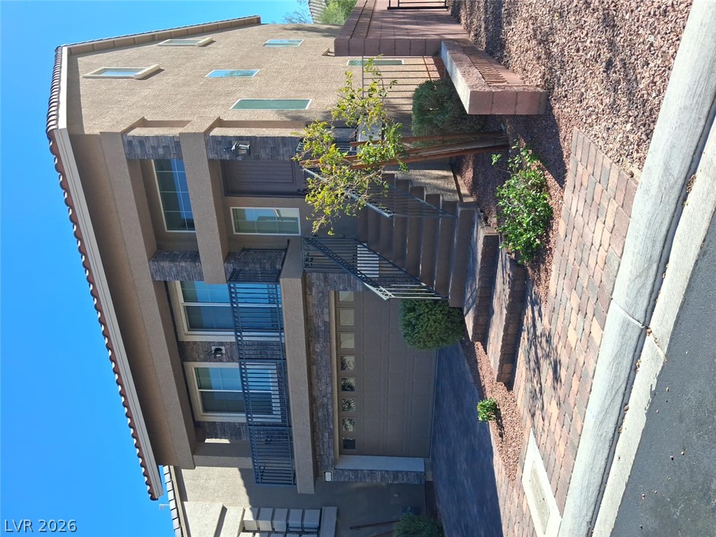 6369 Luna Rosa Avenue Property Photo 1