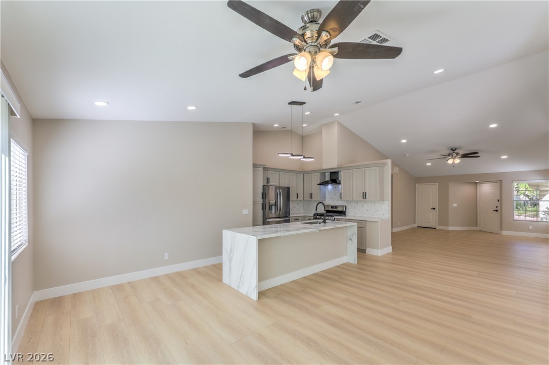 7633 Prairie Corners Drive Property Photo 13