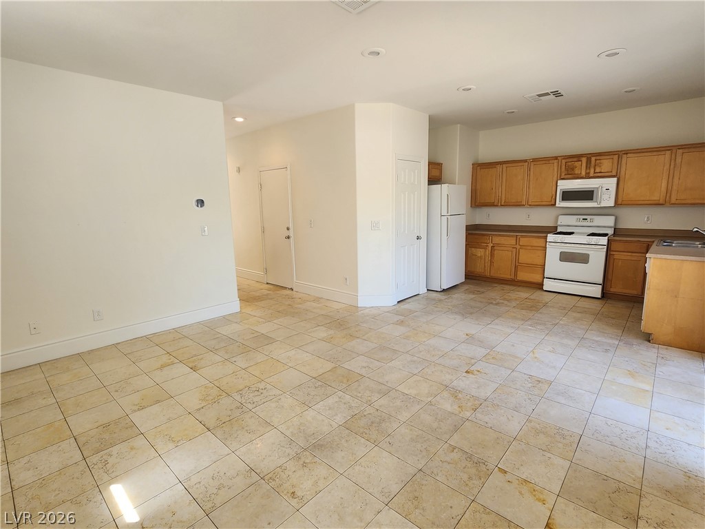 10544 Blanca Peak Avenue Property Photo 2