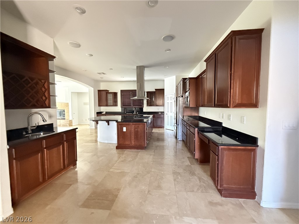 8393 Bella Famiglia Avenue Property Photo 10