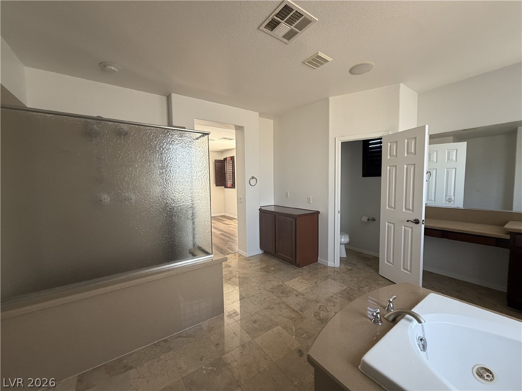 8393 Bella Famiglia Avenue Property Photo 13