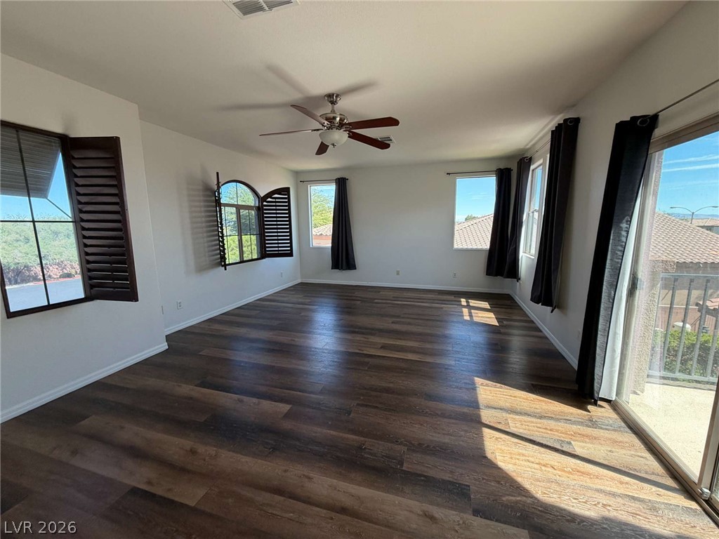 8393 Bella Famiglia Avenue Property Photo 18