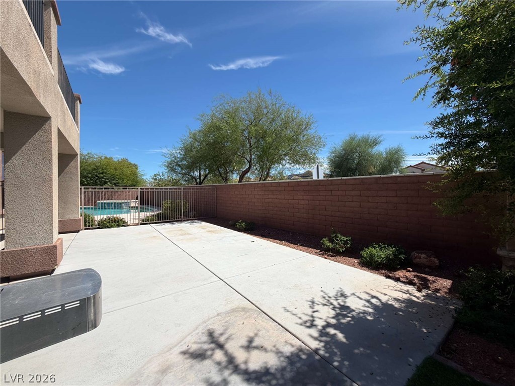 8393 Bella Famiglia Avenue Property Photo 25