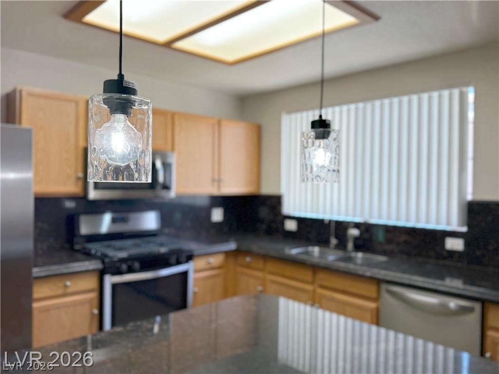 830 Carnegie Street 423 Property Photo 4