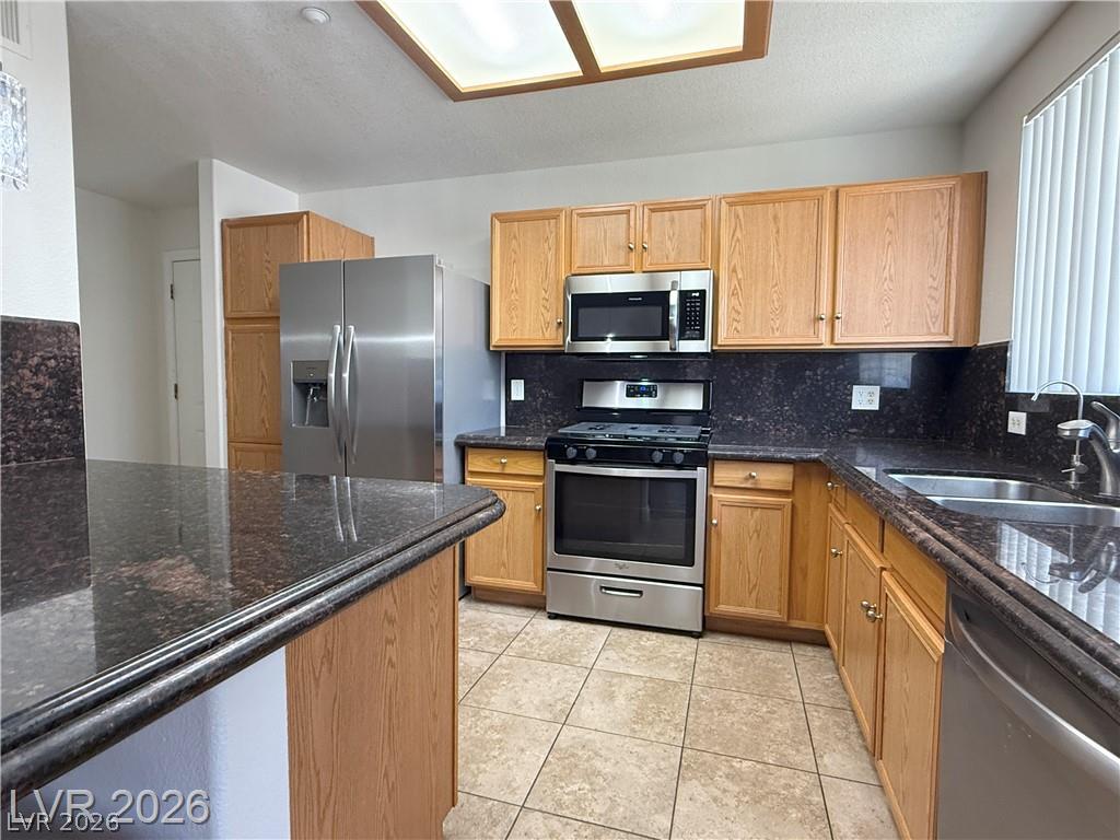 830 Carnegie Street 423 Property Photo 5
