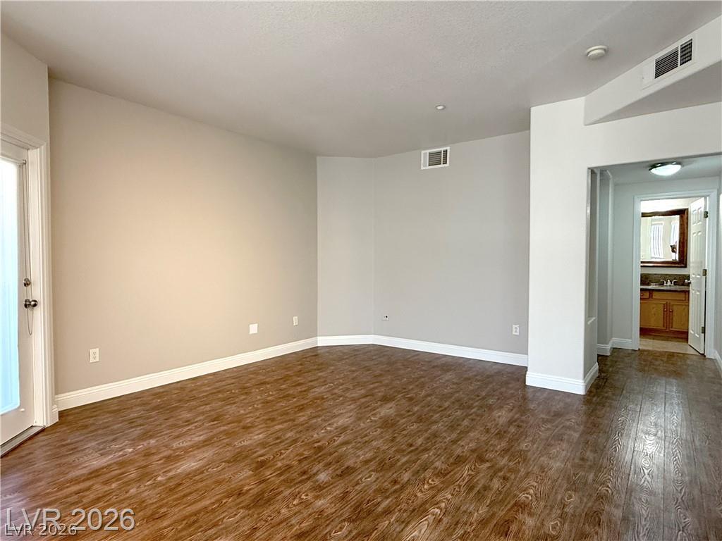 830 Carnegie Street 423 Property Photo 7