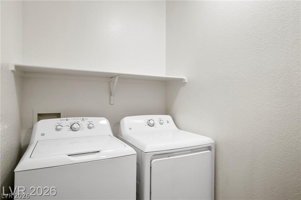 830 Carnegie Street 423 Property Photo 16