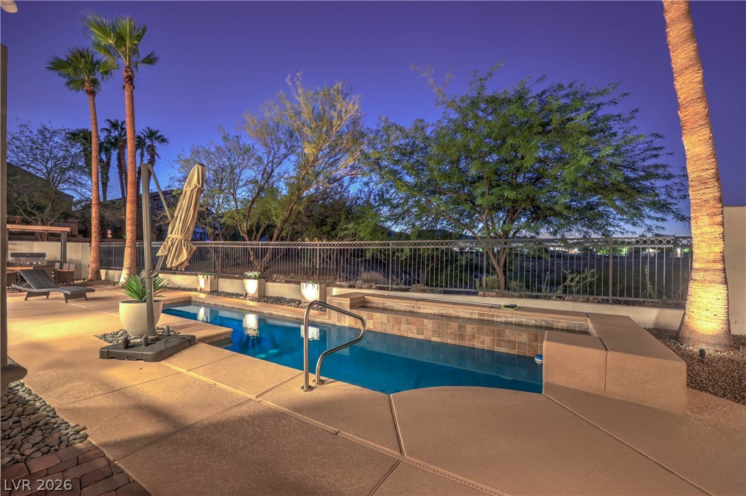 8432 Paseo Vista Drive Property Photo 32
