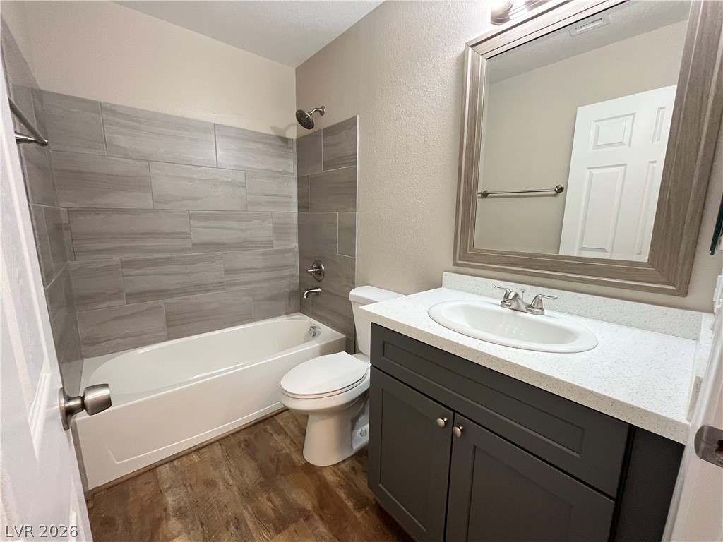 6633 Lund Drive Property Photo 10