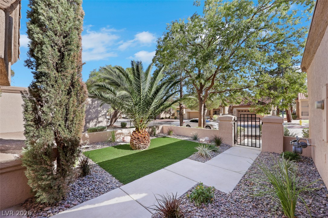 9532 Eagle Valley Drive Property Photo 6