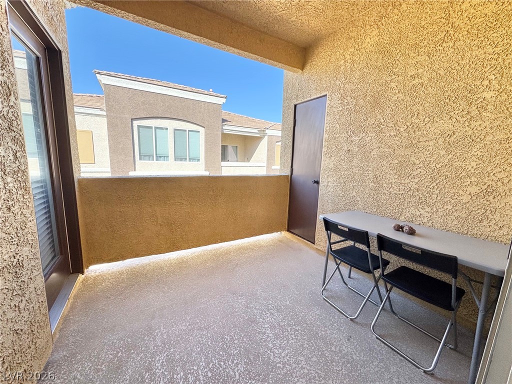 9303 Gilcrease Avenue 1061 Property Photo 7