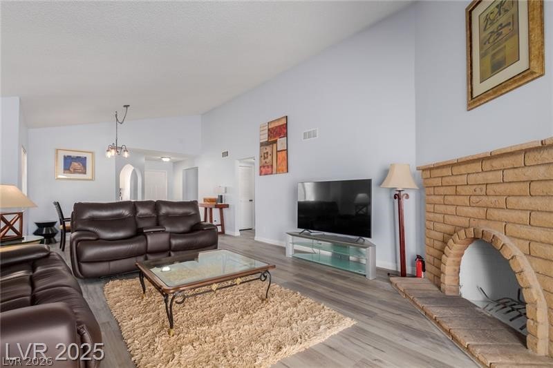 1900 Cameron Street Property Photo 4