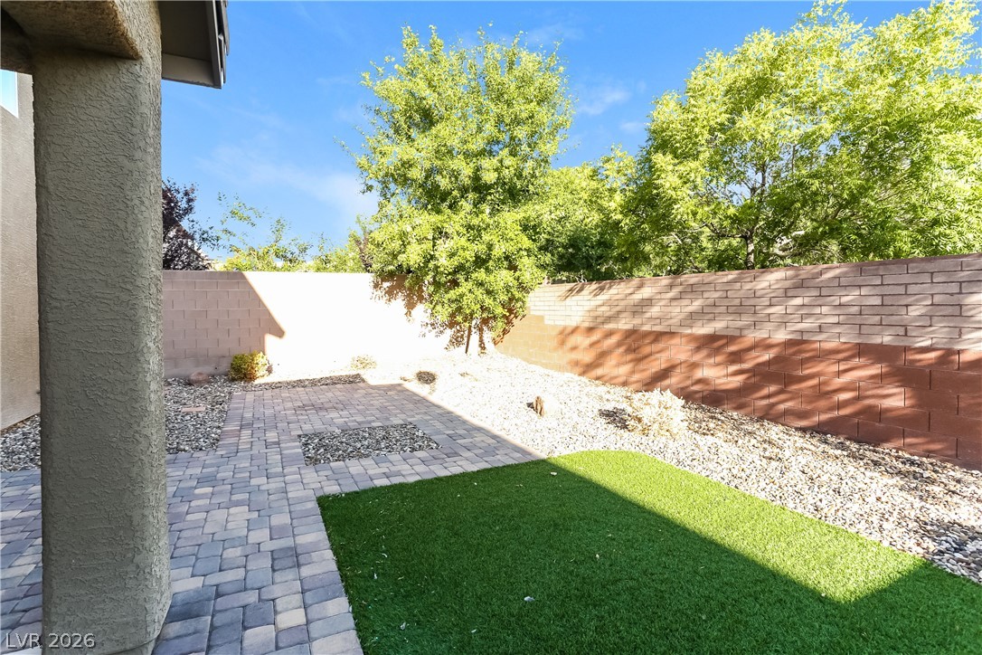 10320 Pima Crossing Avenue Property Photo 16