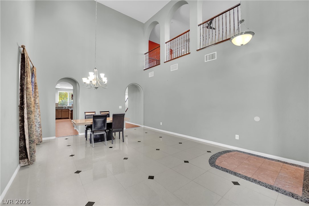 11631 Suburban Road Property Photo 7