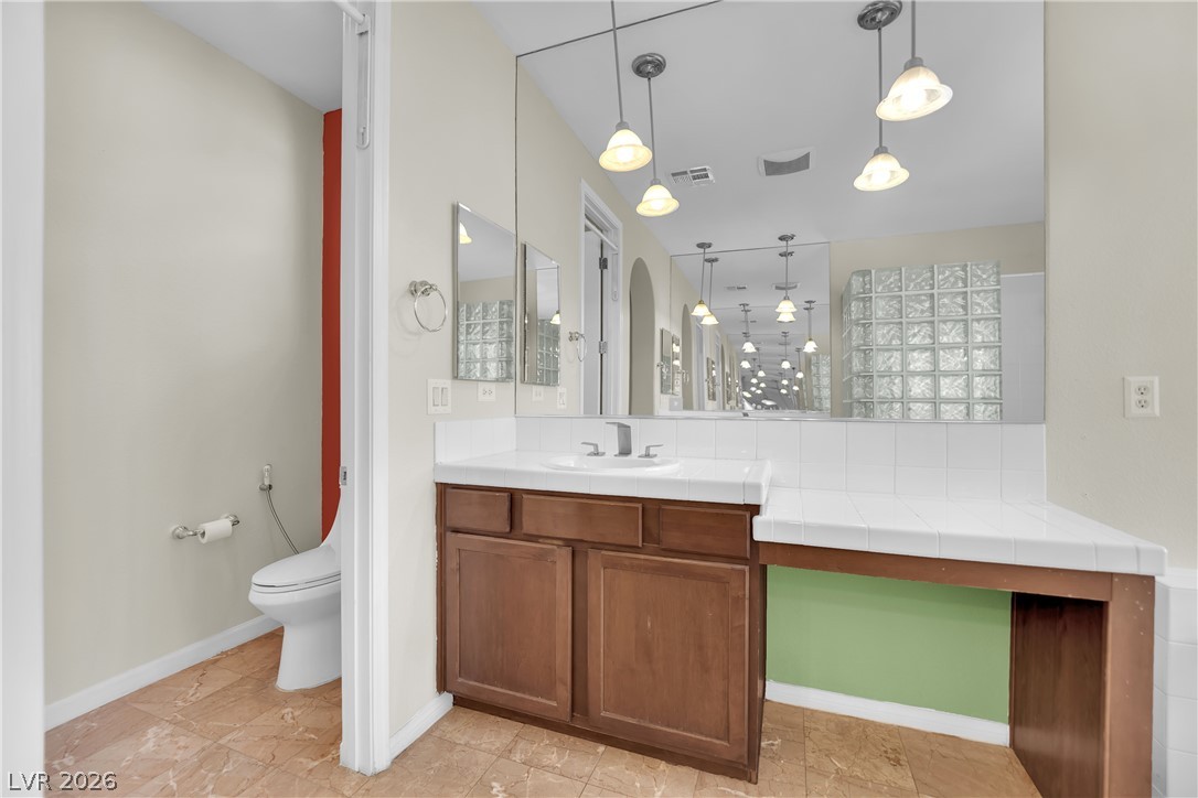 11631 Suburban Road Property Photo 43