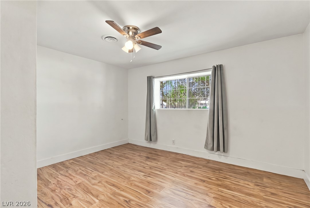 2828 Willoughby Avenue Property Photo 7