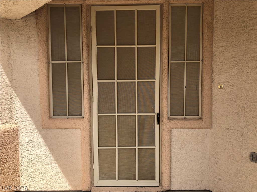 7606 Brambleberry Court Property Photo 3