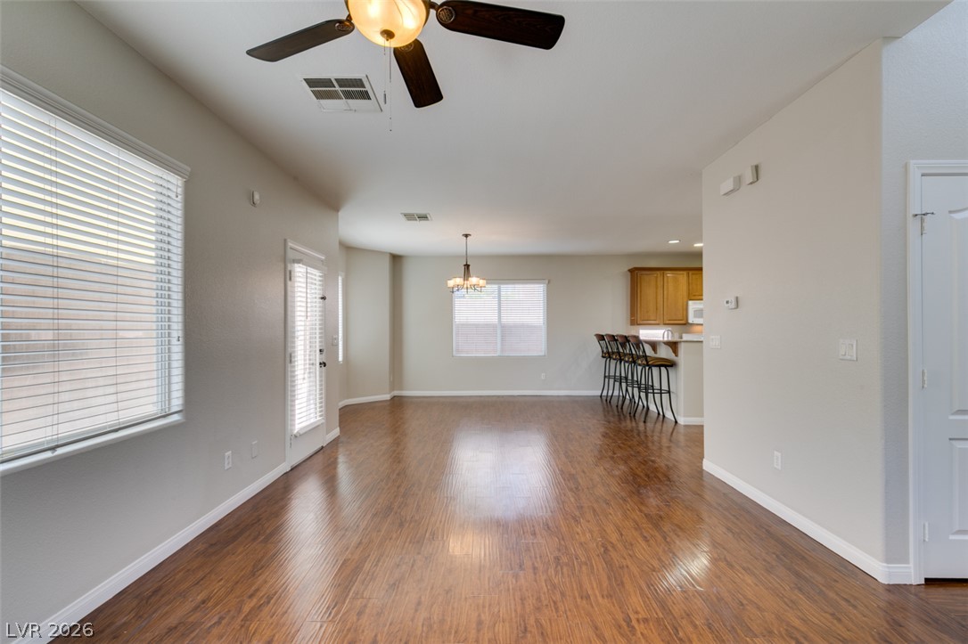 9341 Colorful Rainbow Avenue Property Photo 12