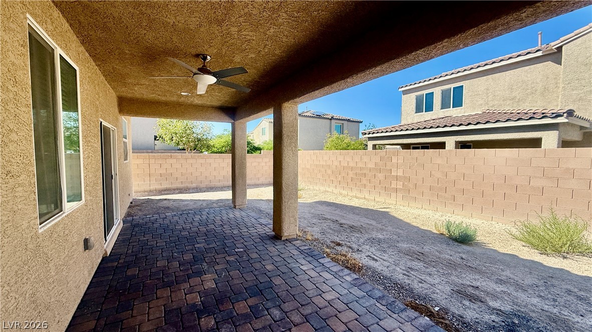 2126 Mystic Wave Road Property Photo 17