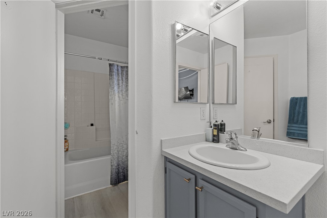 5015 Droubay Drive Property Photo 18