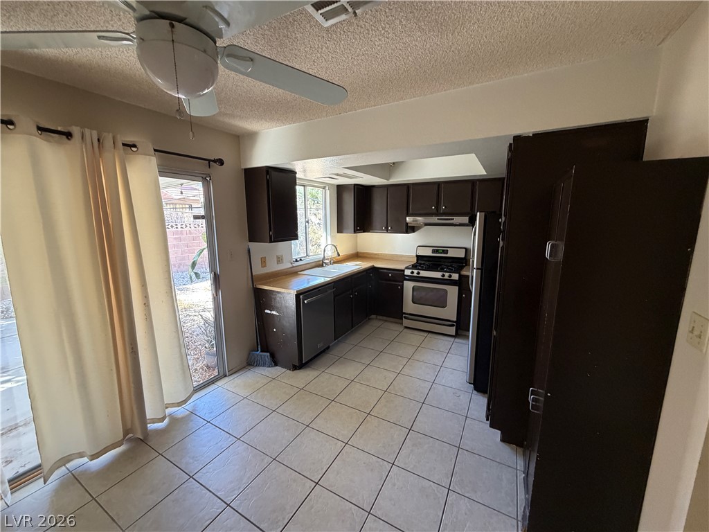 8913 Borla Drive Property Photo 9