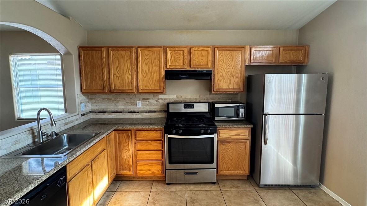 3838 Sorrowing Sparrow Court Property Photo 5