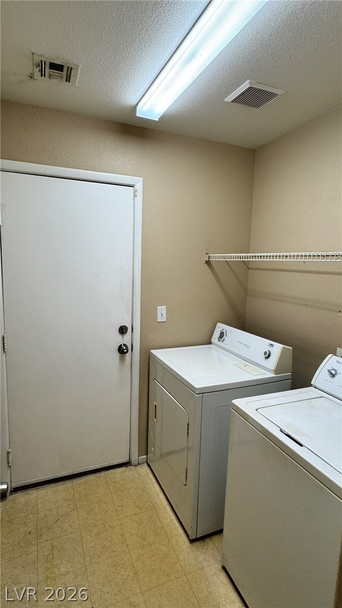 3838 Sorrowing Sparrow Court Property Photo 11