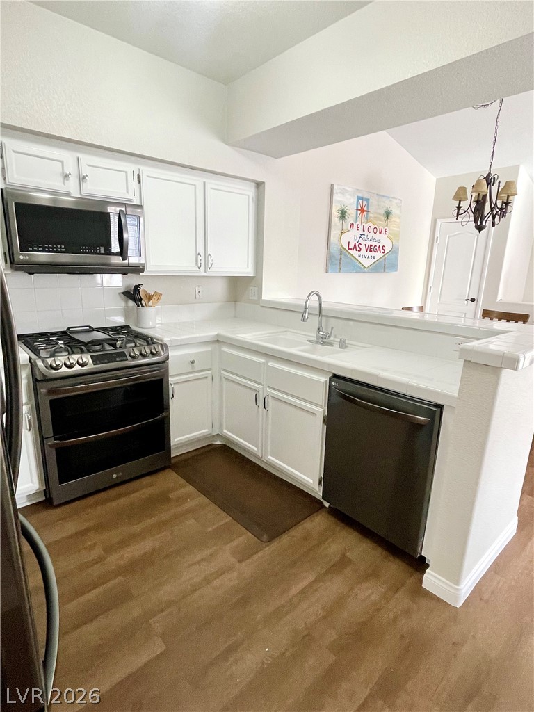 1505 Truett Street 202 Property Photo 6