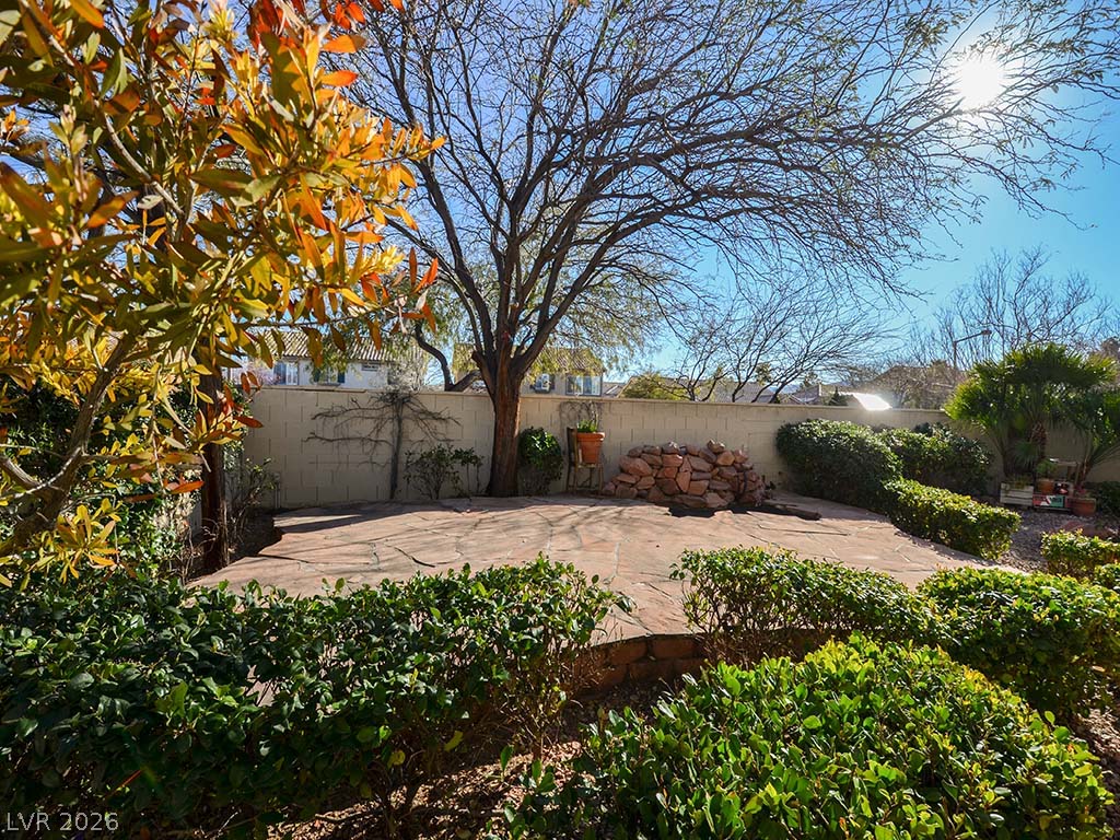 10325 Whispy Willow Way Property Photo 12