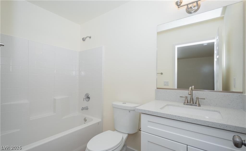 660 East San Lorenzo Street 2 Property Photo 4