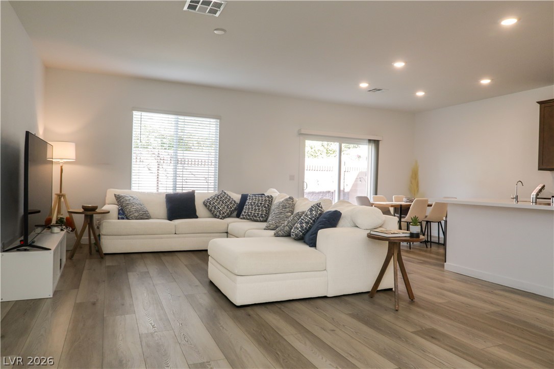 376 Great Ocean Avenue Property Photo 12