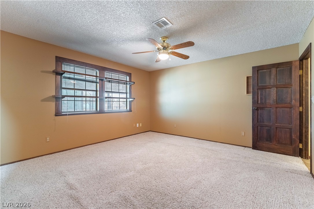 8520 West Hammer Lane Property Photo 24