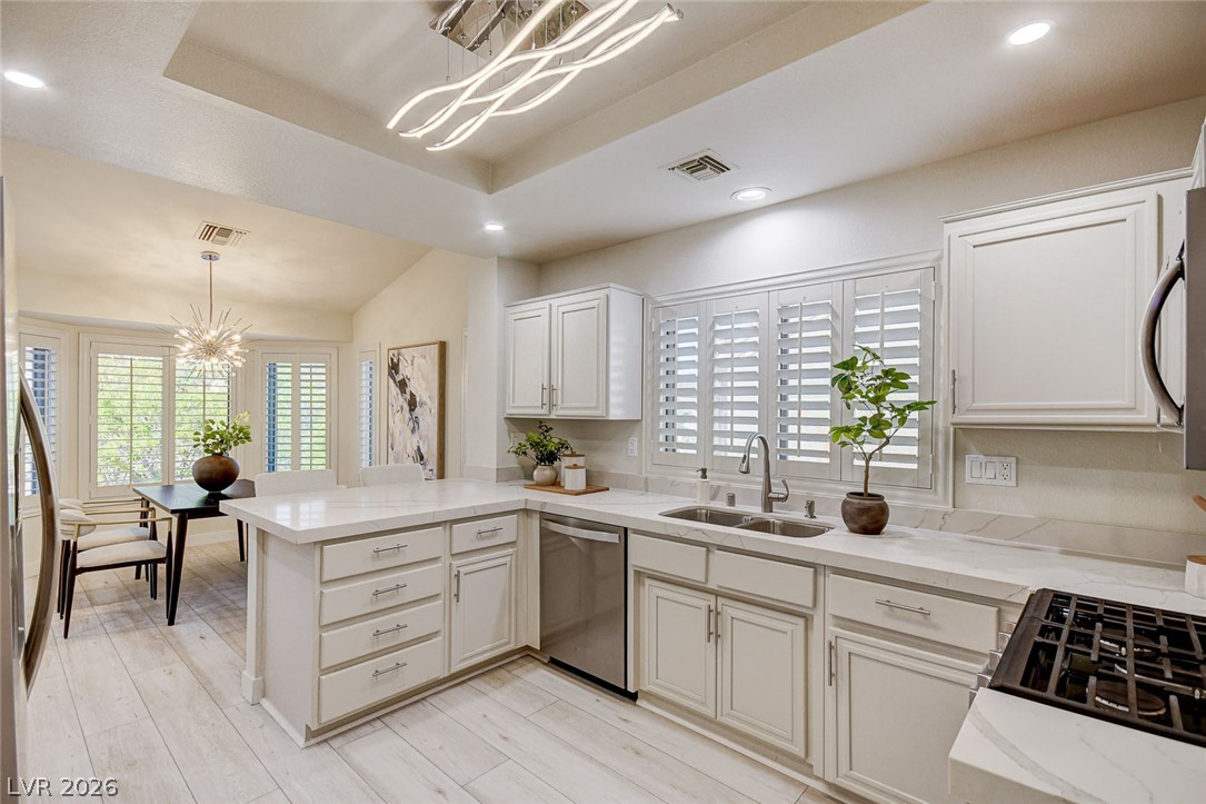 10044 Woodhouse Drive Property Photo 10
