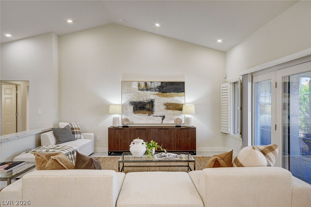 10044 Woodhouse Drive Property Photo 16