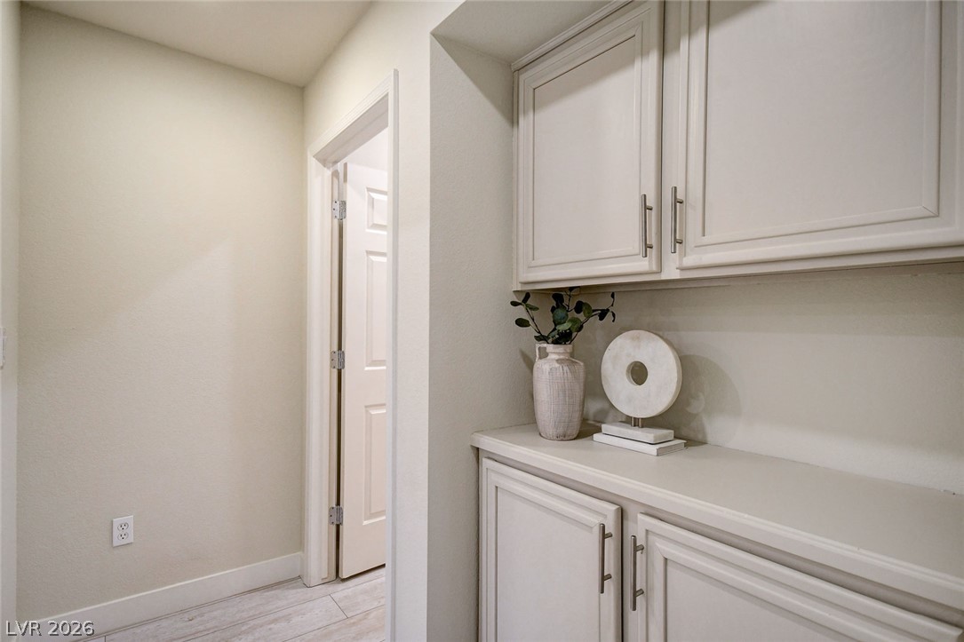 10044 Woodhouse Drive Property Photo 34