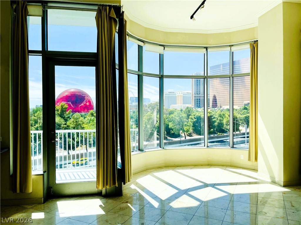 360 East Desert Inn Road 507 Property Photo 5